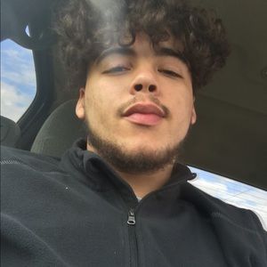 Meet your Posher, Zach